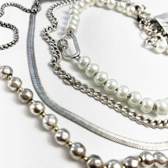 NEW Chico's Silver Chain & Faux Pearl Convertible Layered Necklace - Picture 5 of 8